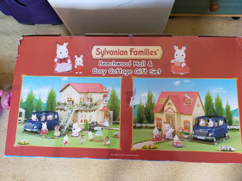 beechwood hall and cosy cottage gift set